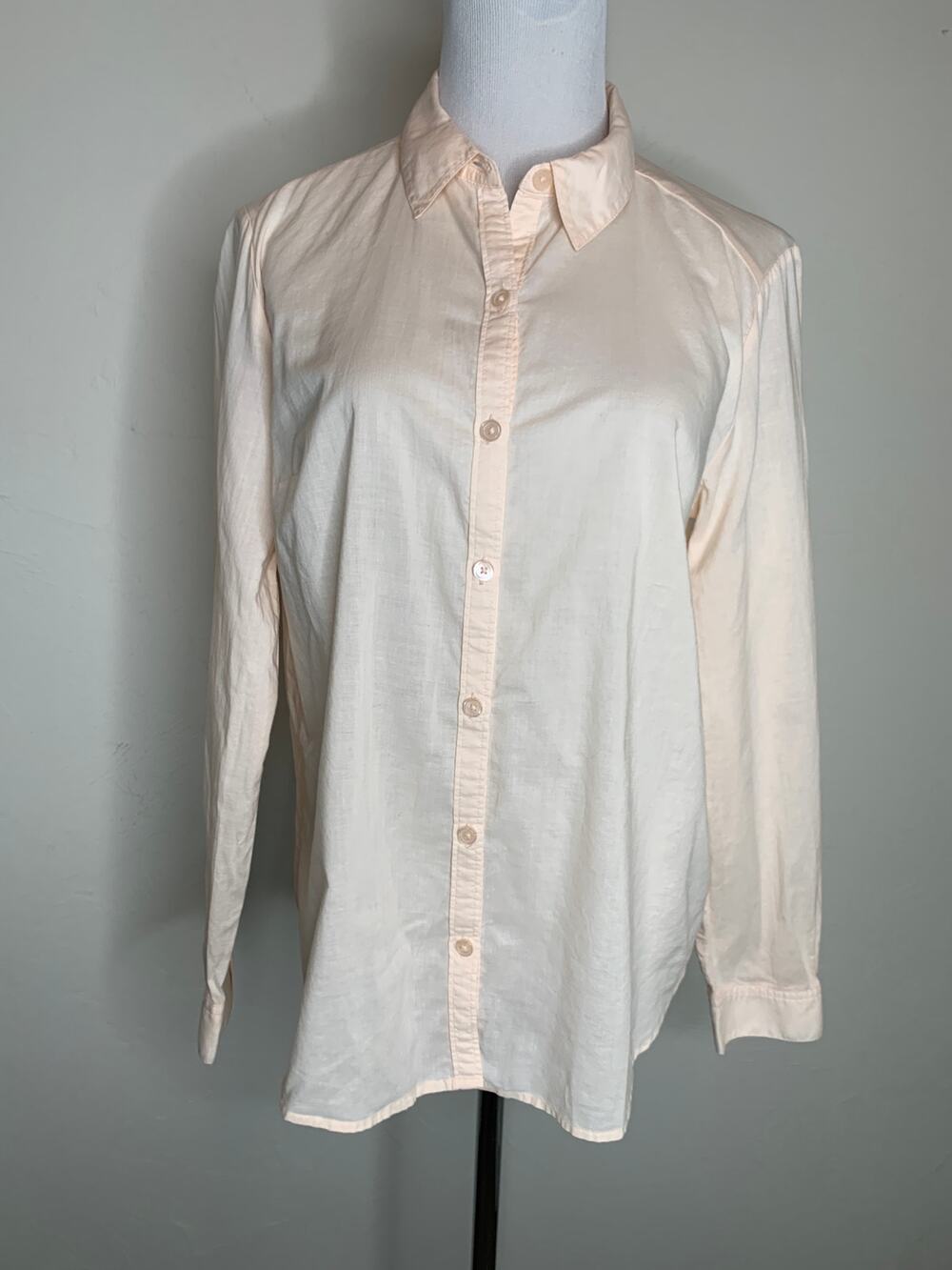 Pale Peach Button Up Shirt Sz Medium Lightweight